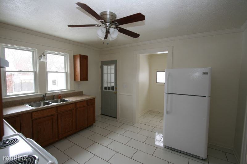 1974 Prospect Ave - Photo 2 of 7