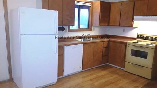 1735 Birchwood Ln - Photo 2 of 6