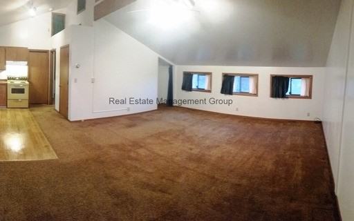 1735 Birchwood Ln - Photo 3 of 6