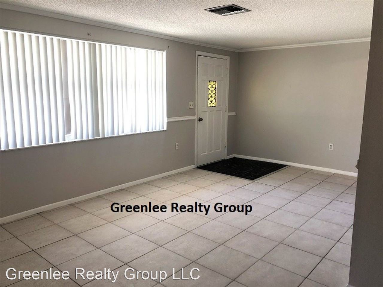 9200 Wood Dr - Photo 2 of 13