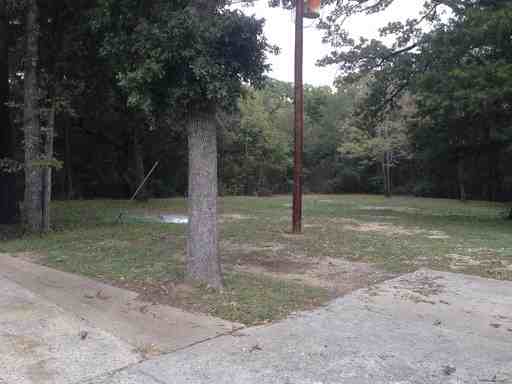 124 Wyona Dr - Photo 2 of 5