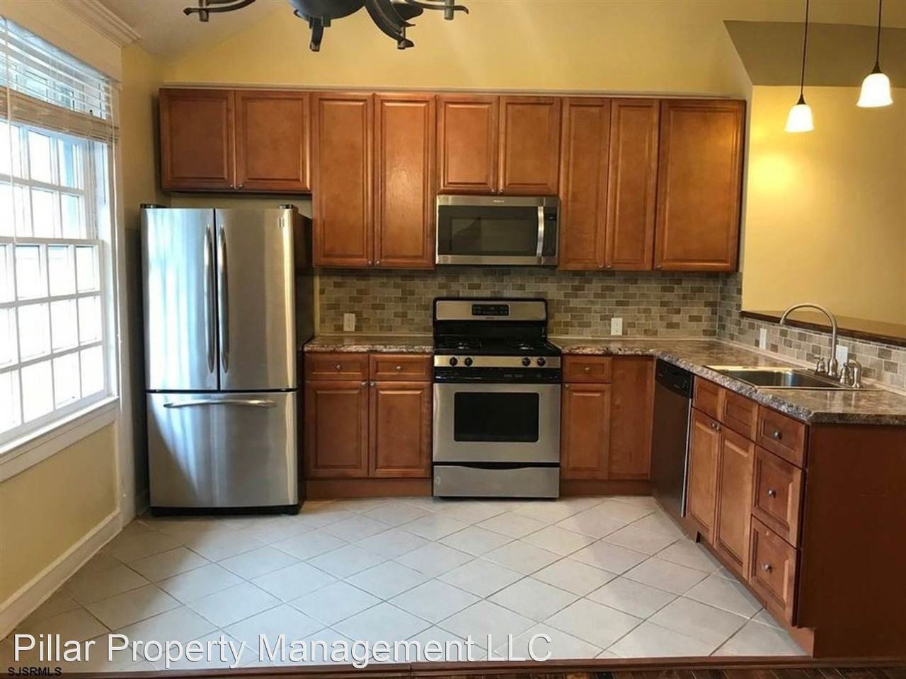 415 Fox Terrace - Photo 2 of 7