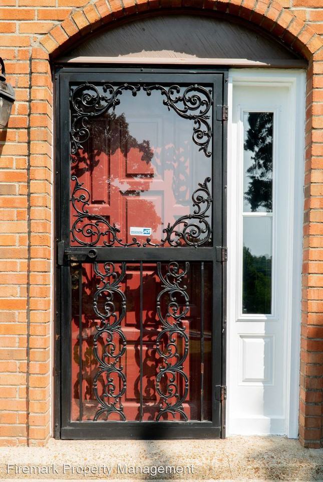 305 Huntington Ridge Dr - Photo 2 of 29