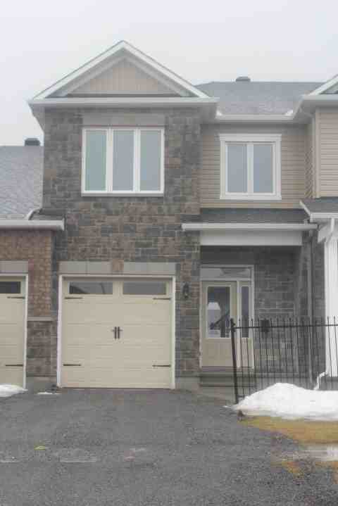 196 Akerson Rd - Photo 2 of 9