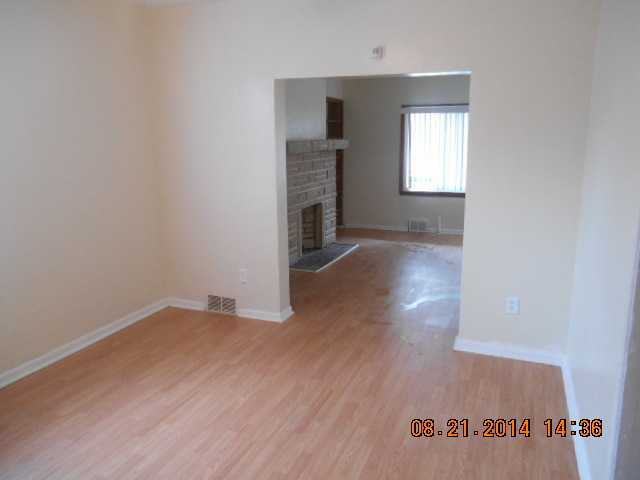 42 Elizabeth St - Photo 3 of 13