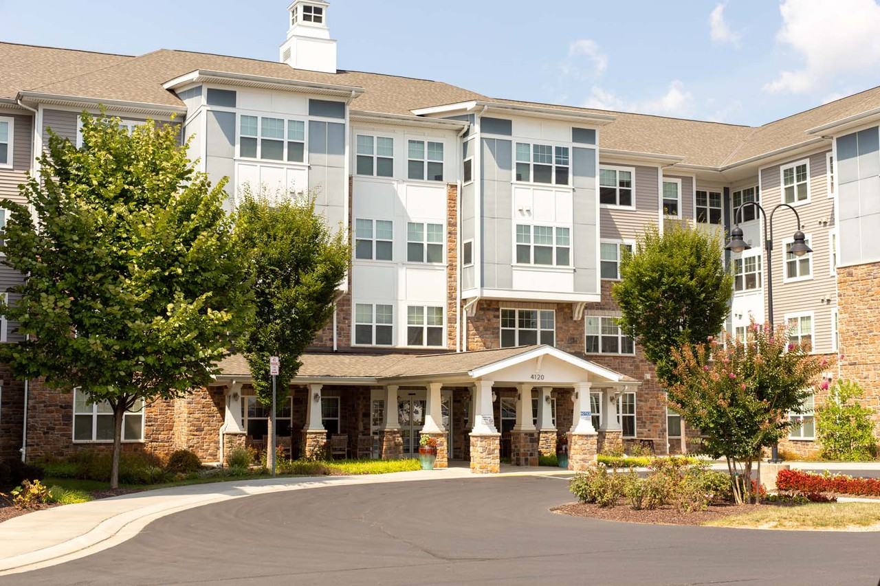 Greens at English Consul - Photo 3 of 10