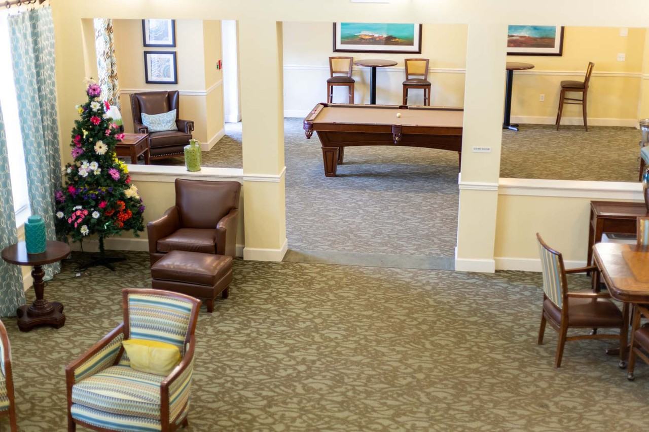 Greens at English Consul - Photo 4 of 10