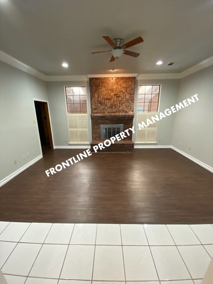 7313 Century Dr - Photo 2 of 15