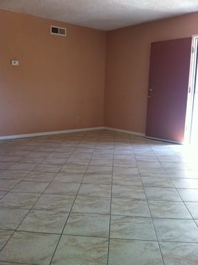 731 N Main Ave - Photo 2 of 7