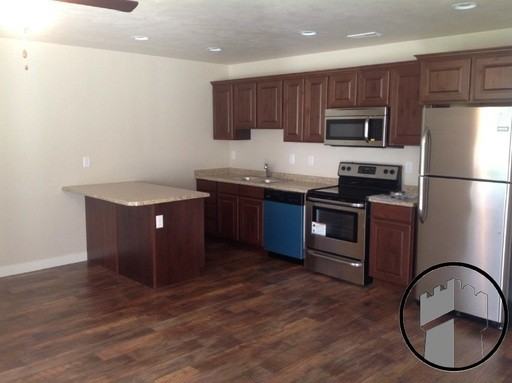 276 N 725 W St - Photo 3 of 11