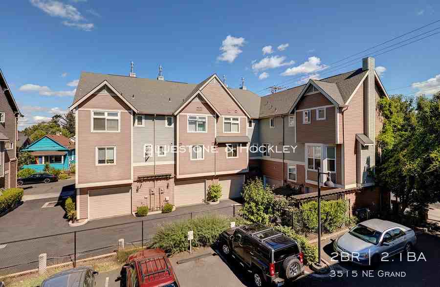 3515 Ne Grand Ave - Photo 2 of 24