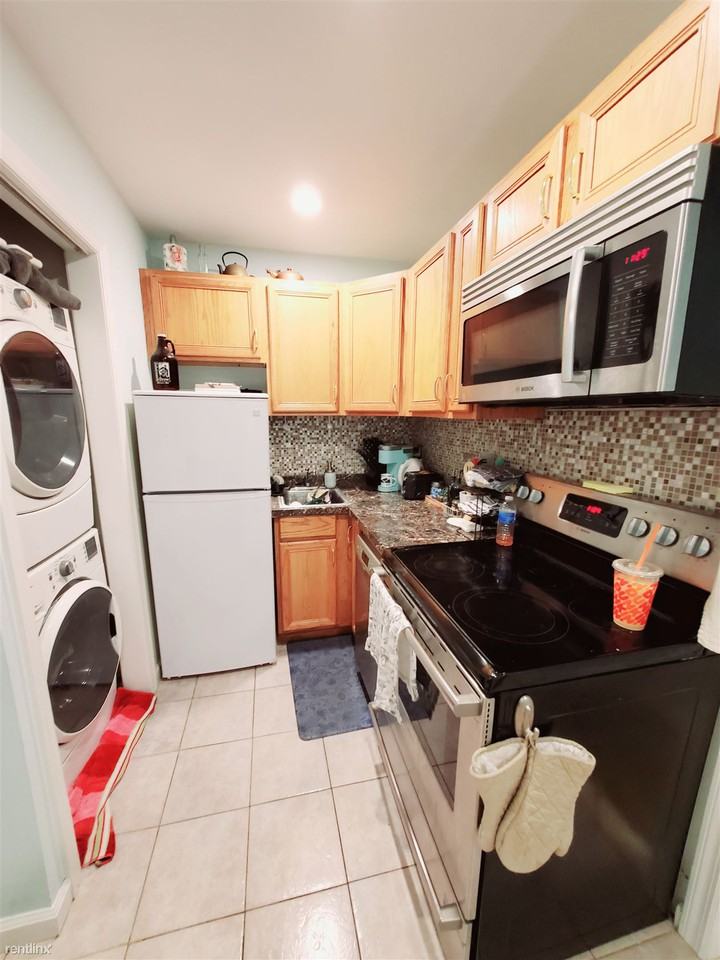 2 Bedroom - High Ridge Rd - Photo 3 of 10