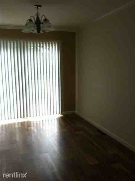 249 Washington St - Photo 2 of 10