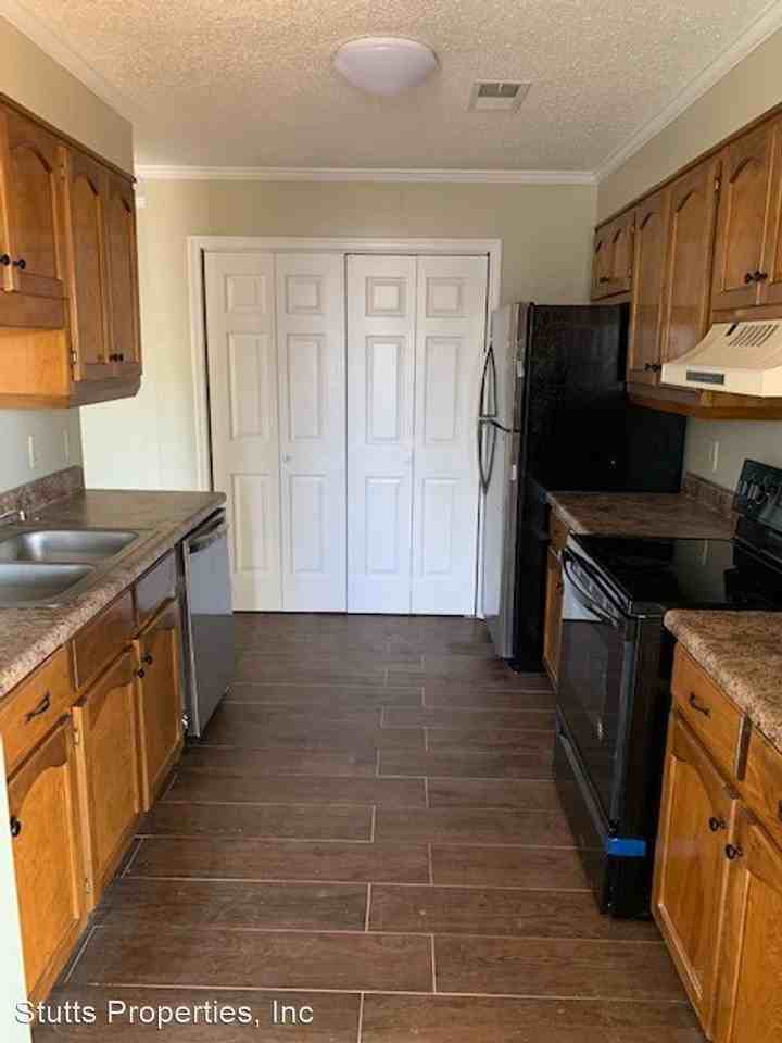 3450 Cloverdale Road - Photo 3 of 5