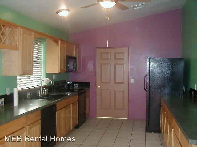 2440 E Calle Bacardi - Photo 2 of 12
