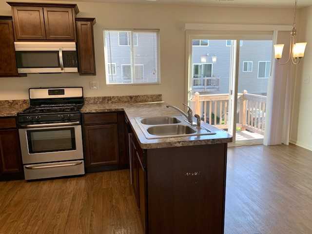 1807 Spinnaker St - Photo 3 of 9
