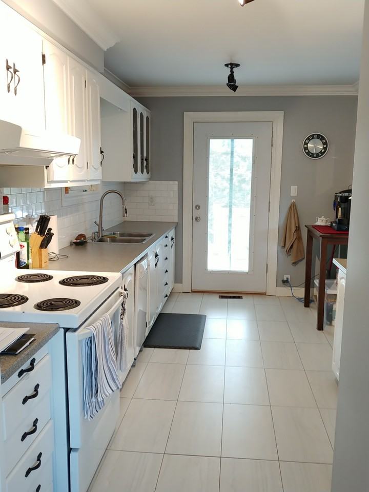 666 Annapolis Avenue - Photo 2 of 12