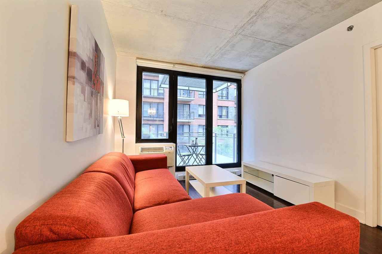 950 Rue NotreDame Ouest 241, Montréal, QC H3C 0K3 1 Bedroom Condo for