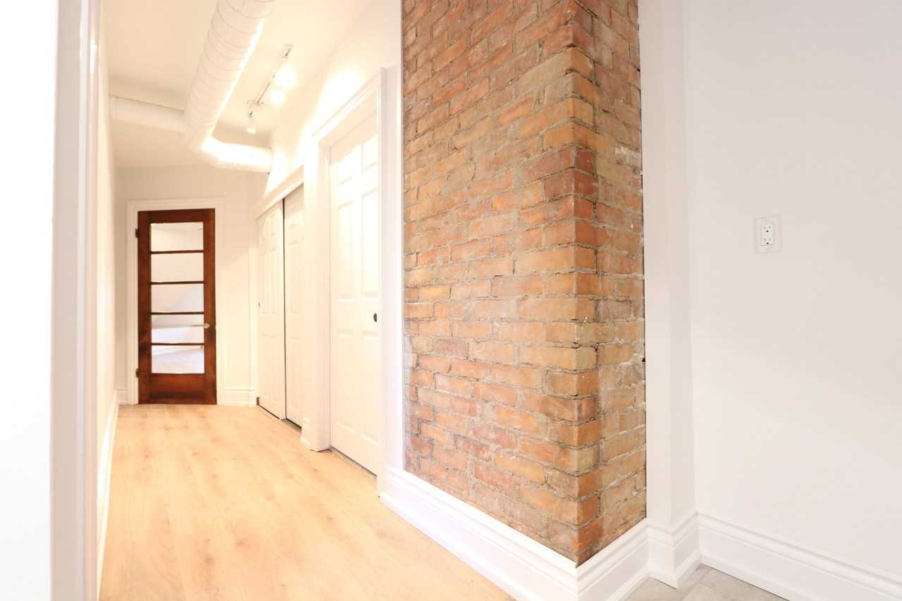 124 Wellington Street South #3 - Photo 3 of 4