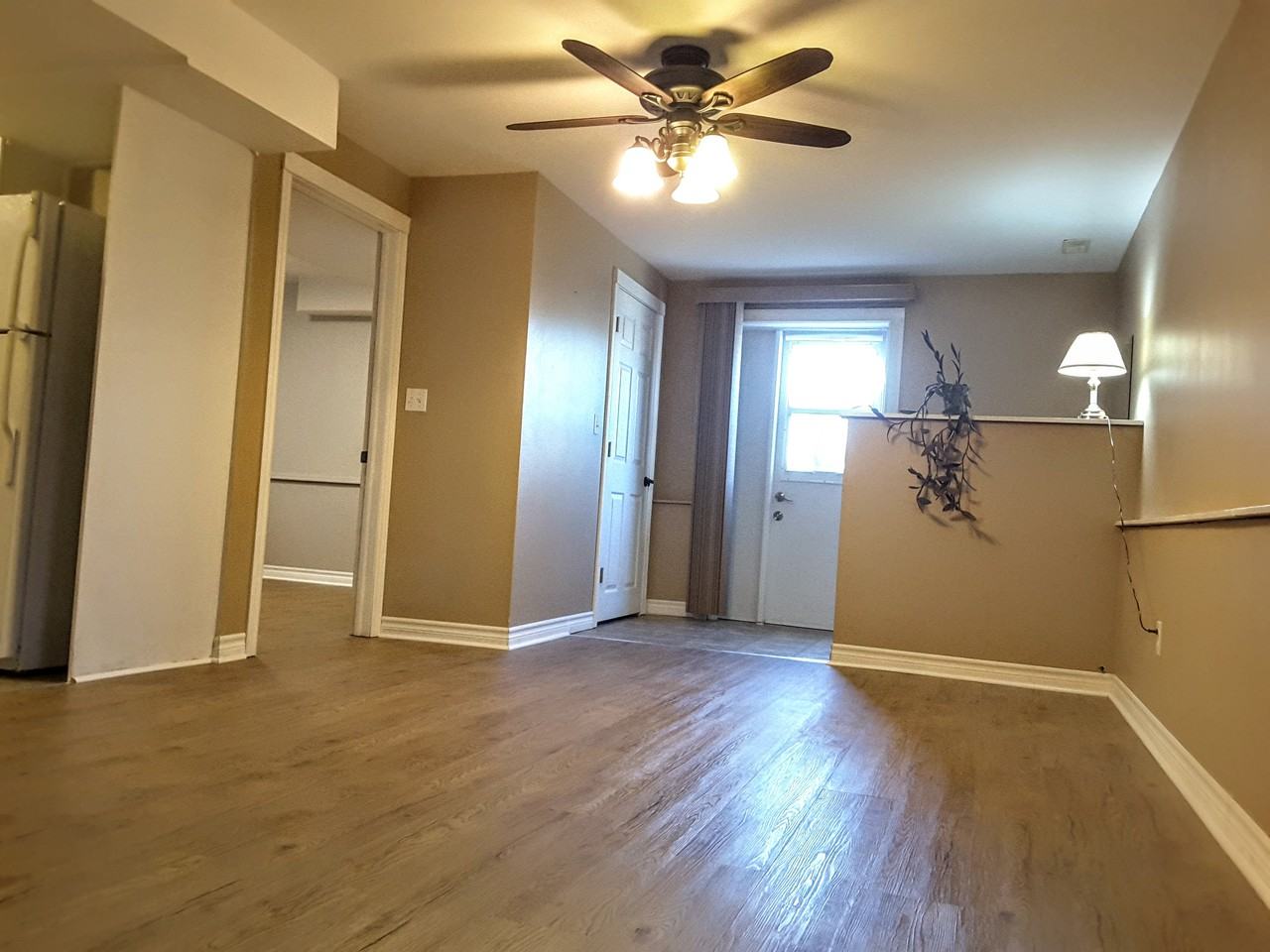 1124 Glenbourne Drive - Photo 3 of 14