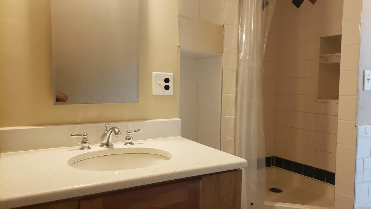 305 Central Street - Photo 2 of 22