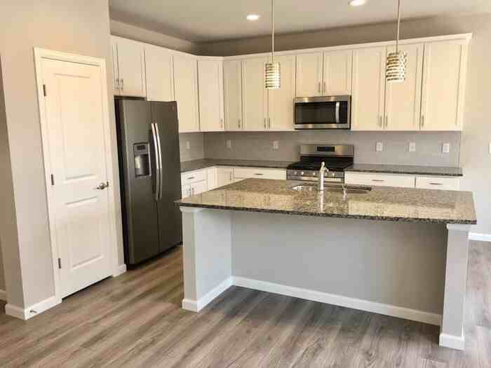 501 Ranchhand Dr - Photo 3 of 20