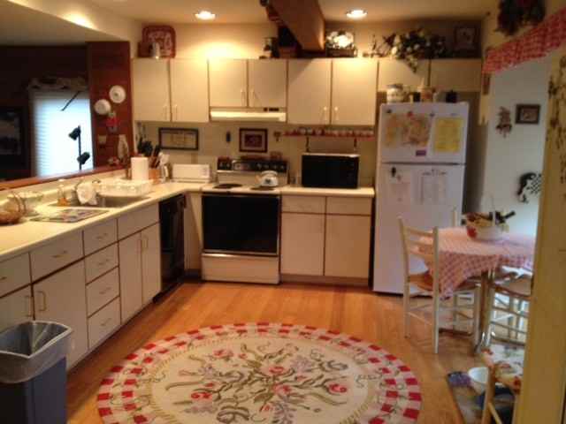 2 Lakeview Ct - Photo 2 of 12