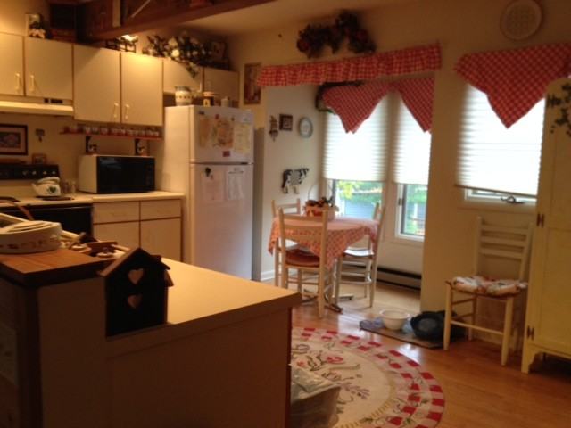 2 Lakeview Ct - Photo 3 of 12