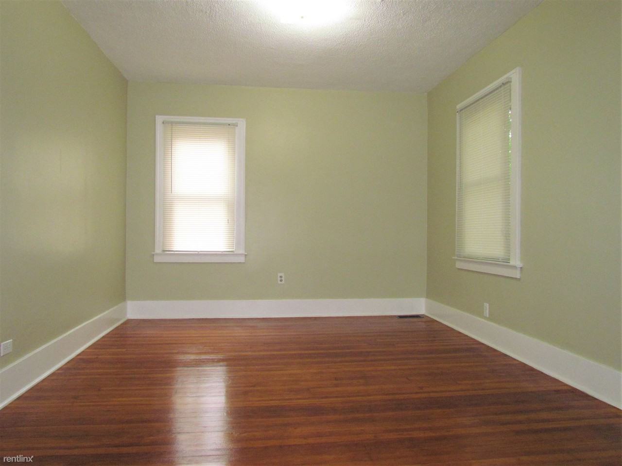 1510 Mason St Ne - Photo 3 of 17