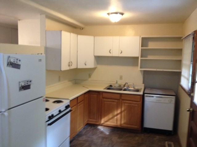 2055 College View Rd - Photo 3 of 4