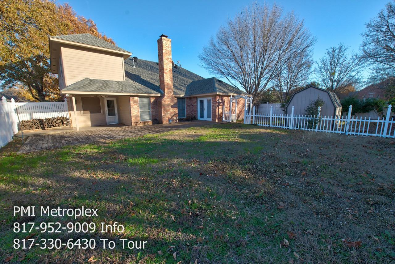 1520 Sweetgum Cir - Photo 3 of 23