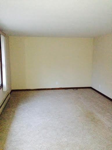 2276 Red Oak Dr - Photo 3 of 6