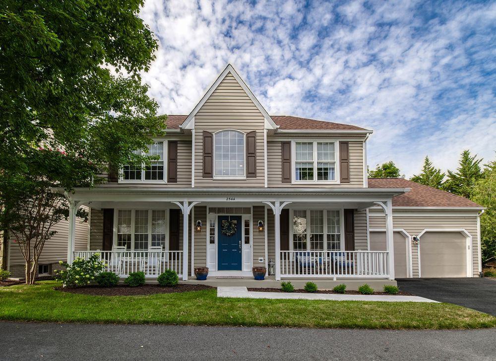 2544 Bear Den Rd - Photo 2 of 50