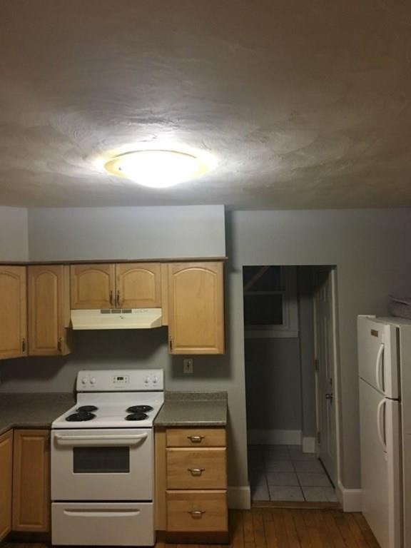 72 Main St Unit 1 - Photo 3 of 11