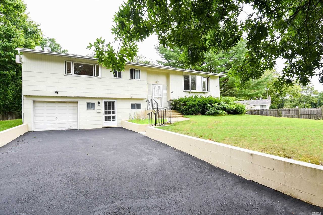 4 Lauren Ave - Photo 2 of 29