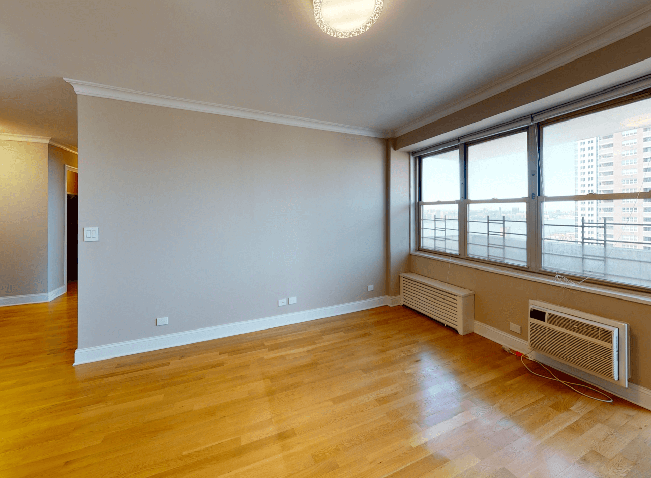 310 Greenwich St #310-30B - Photo 3 of 13