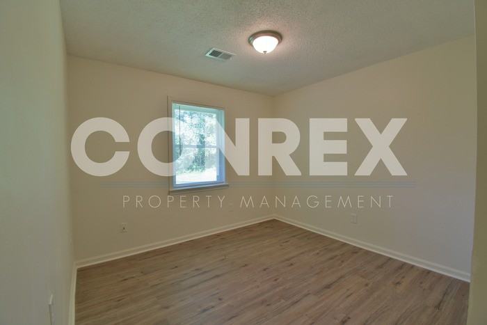 4804 Eastern Hills Ln - Photo 2 of 8