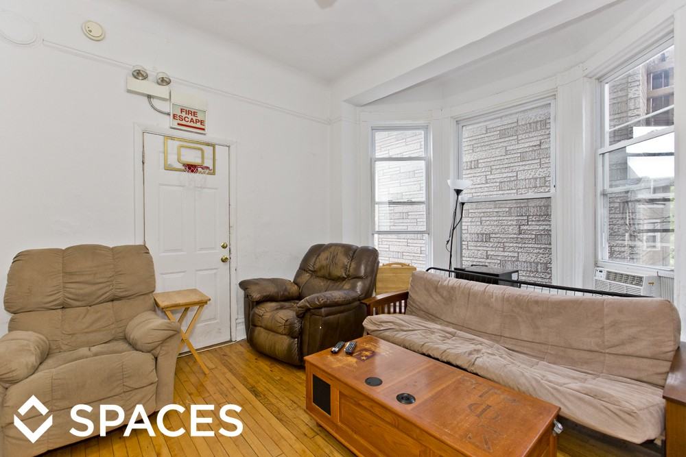 3356 North Seminary - Photo 3 of 10