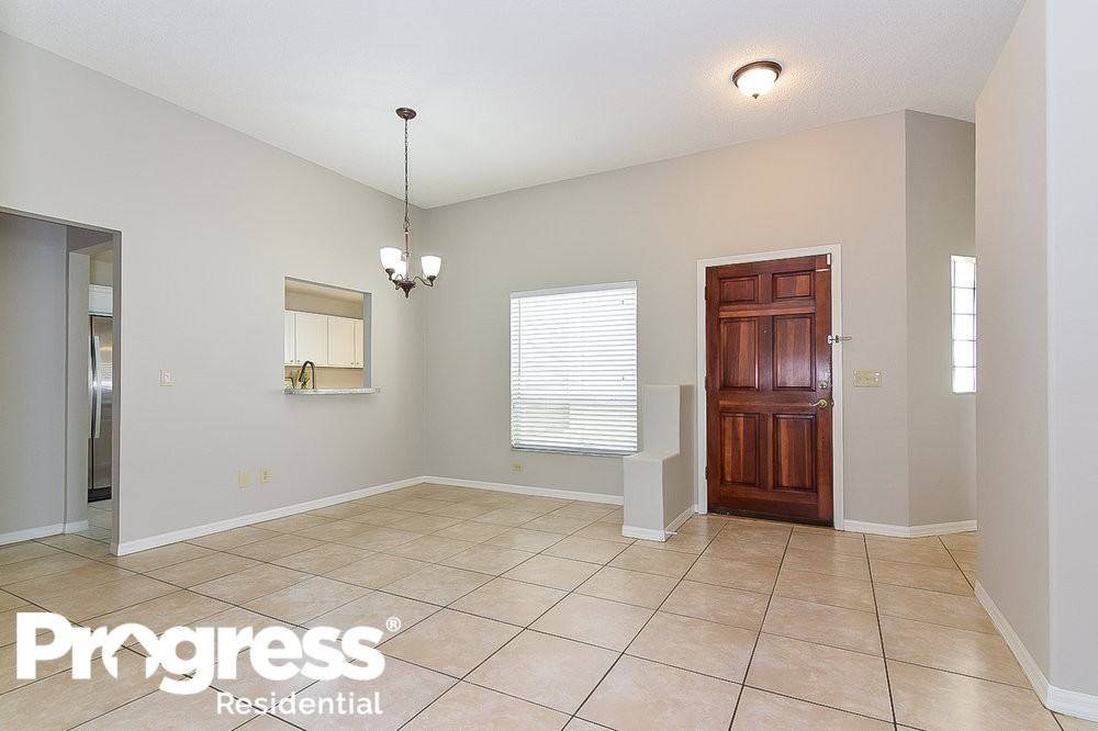 1820 Erin Brooke Dr - Photo 2 of 14