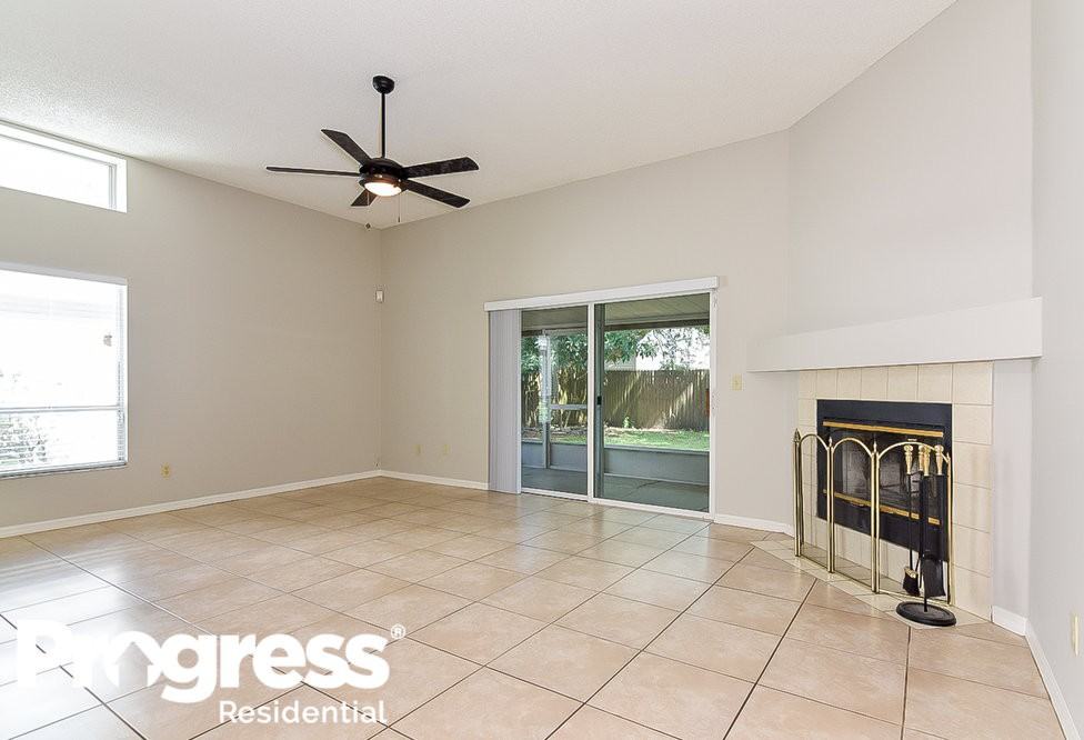 1820 Erin Brooke Dr - Photo 3 of 14