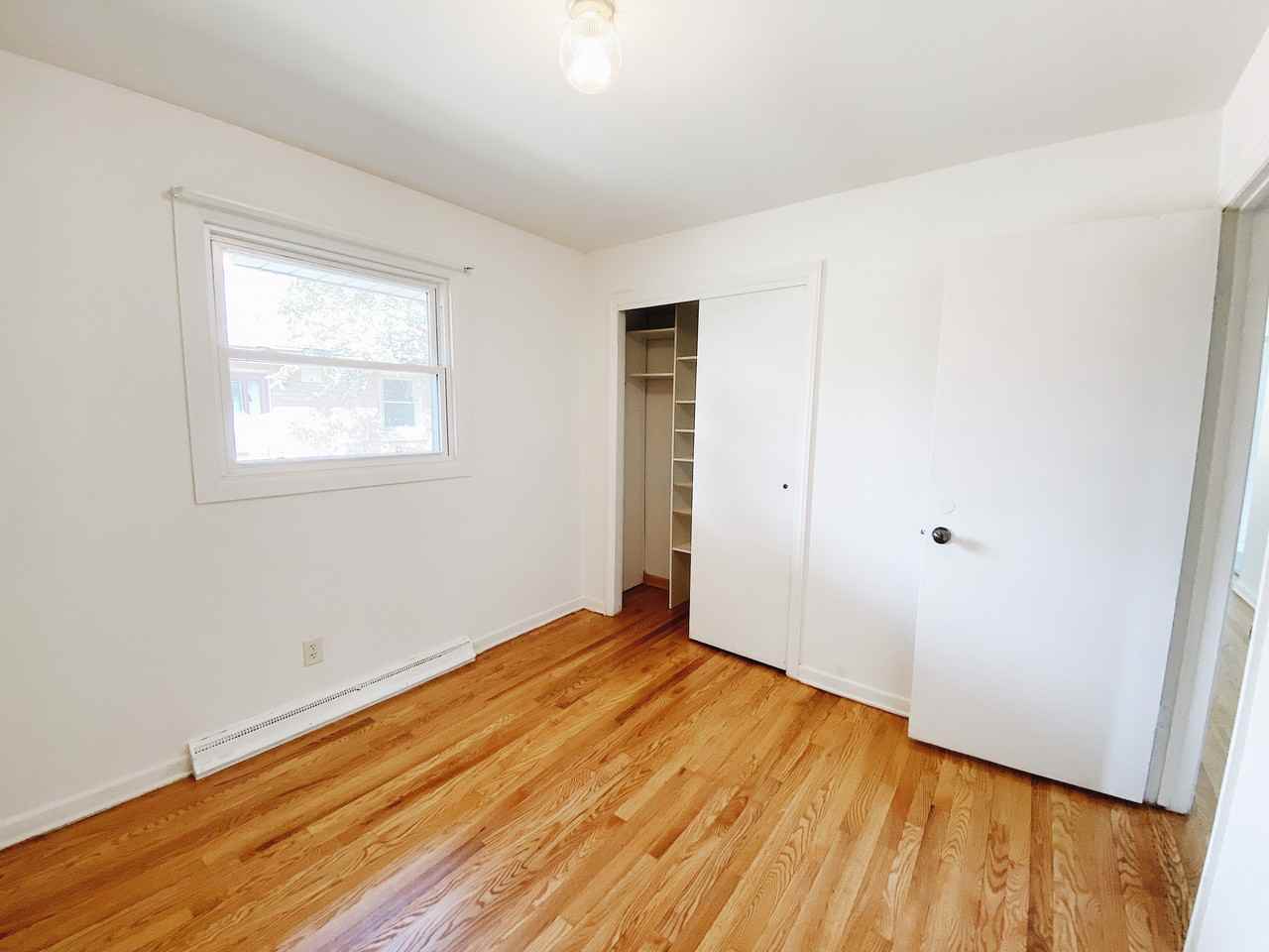 2615 E Bottsford Ave - Photo 2 of 12