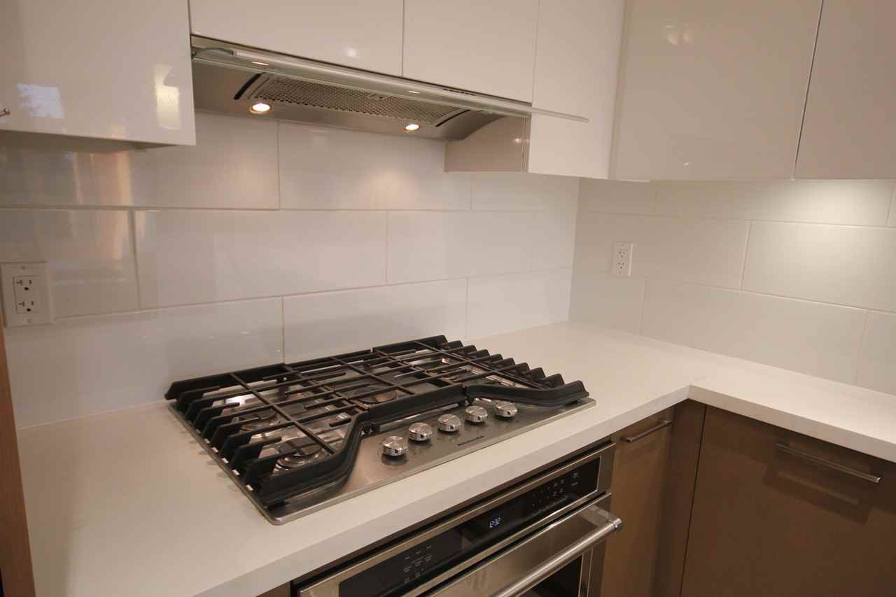 1123 Westwood Street 16F - Photo 3 of 15