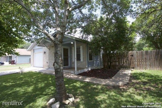 328 Bentwood Dr - Photo 2 of 19