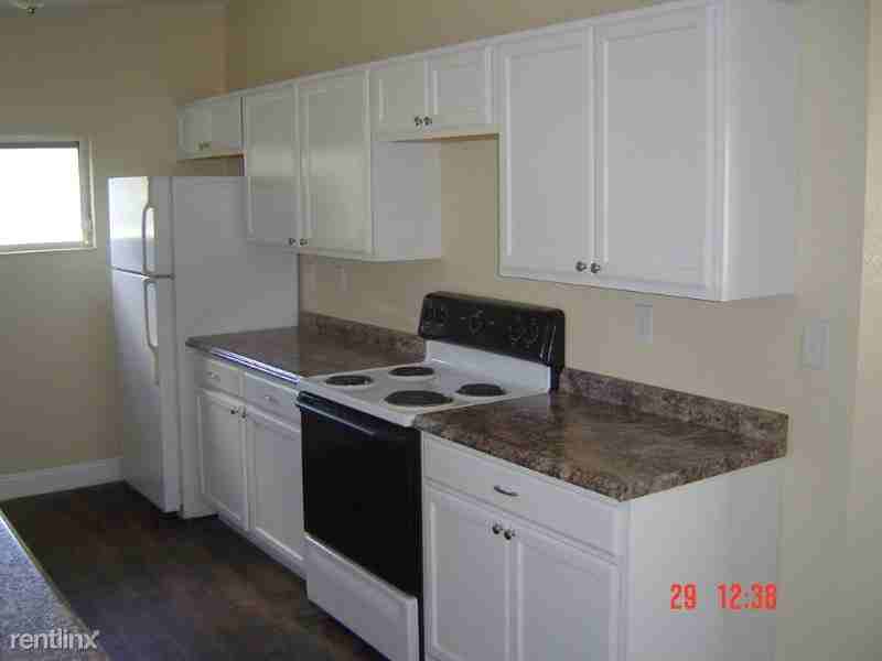 5030 98th Ave N - Photo 3 of 12