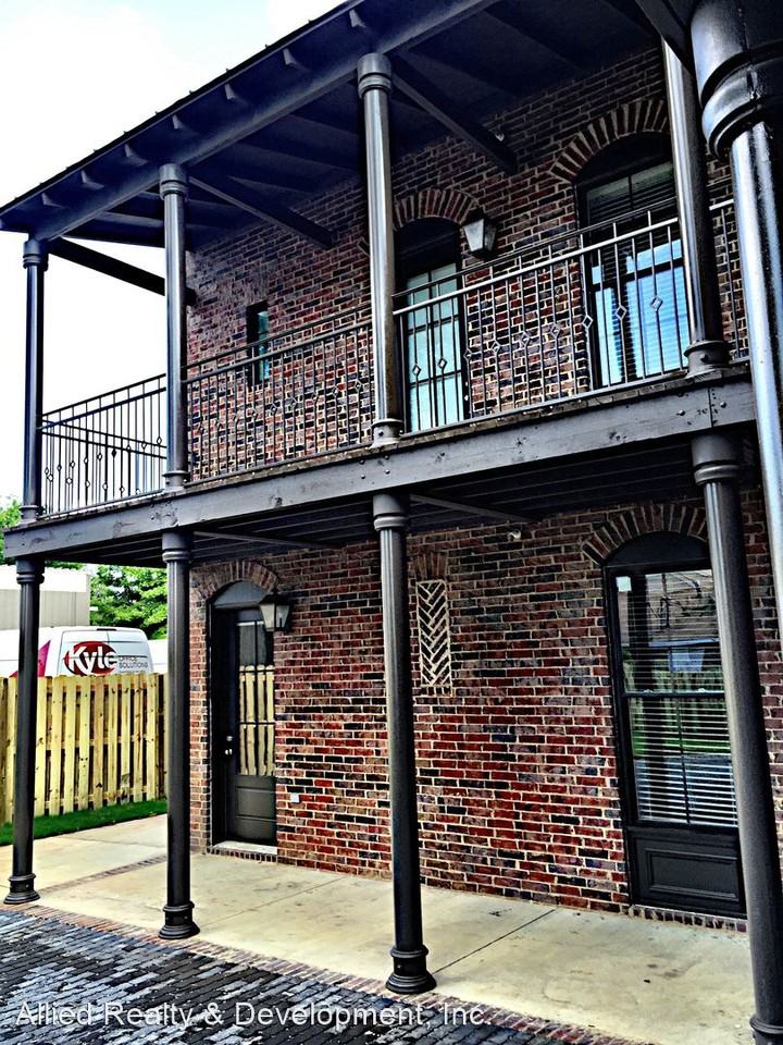 2130 11th Street - Photo 3 of 9