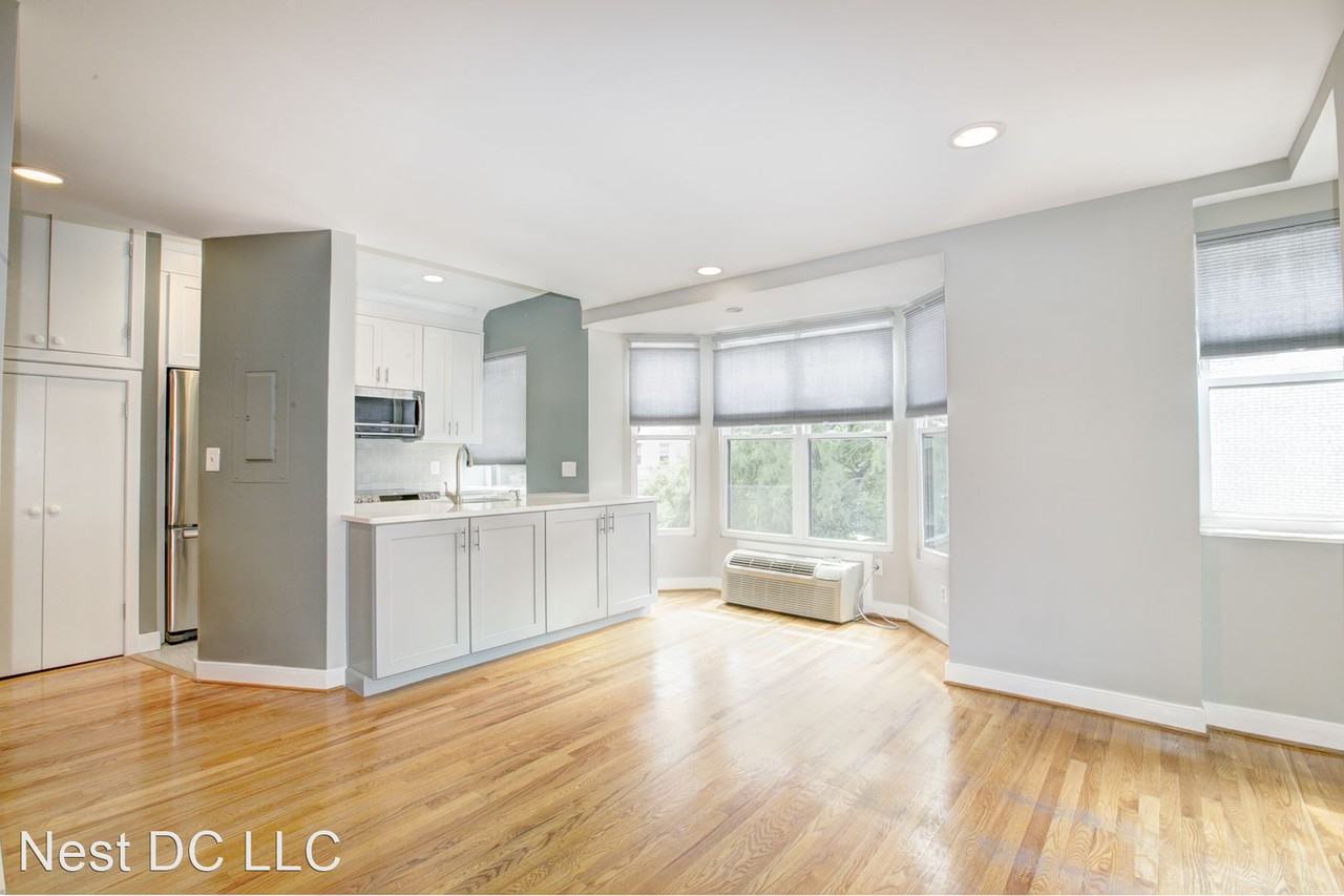 2300 18th St Nw #204 - Photo 2 of 13