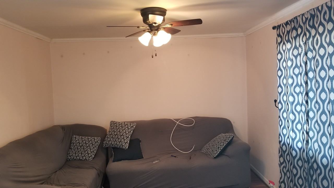 1764 N Oakland Ave - Photo 3 of 5