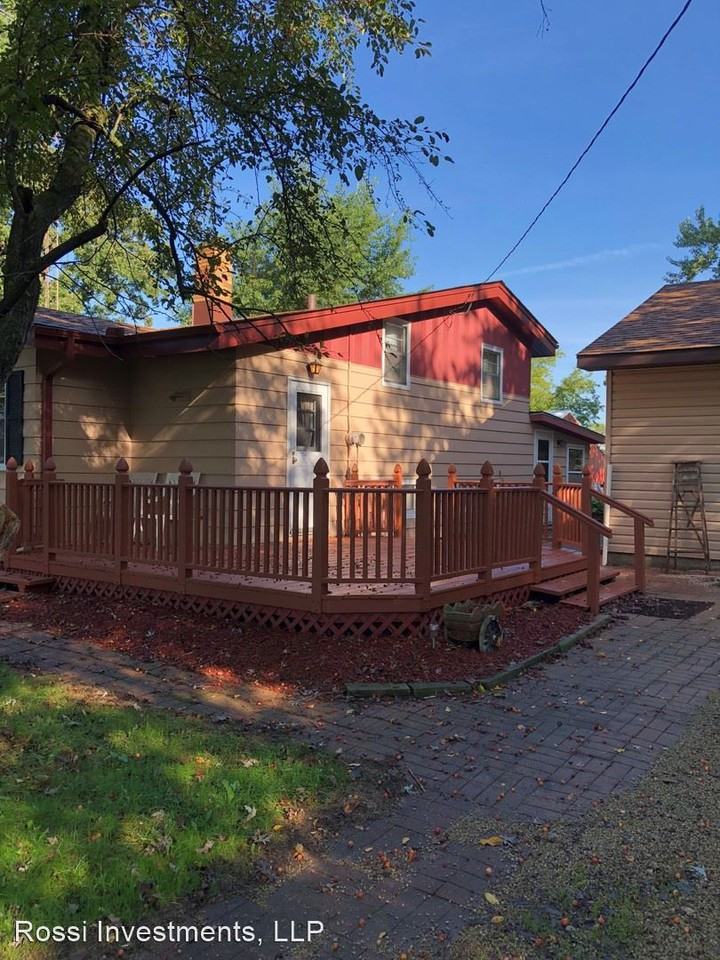 11518 7th St - Photo 2 of 12