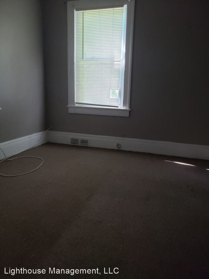 15 Home Pl. - Photo 2 of 16