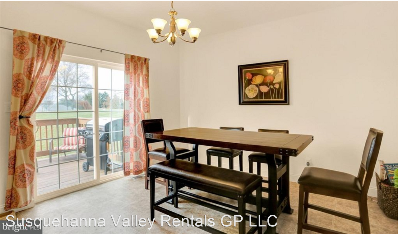 4 Dougherty Dr - Photo 3 of 17